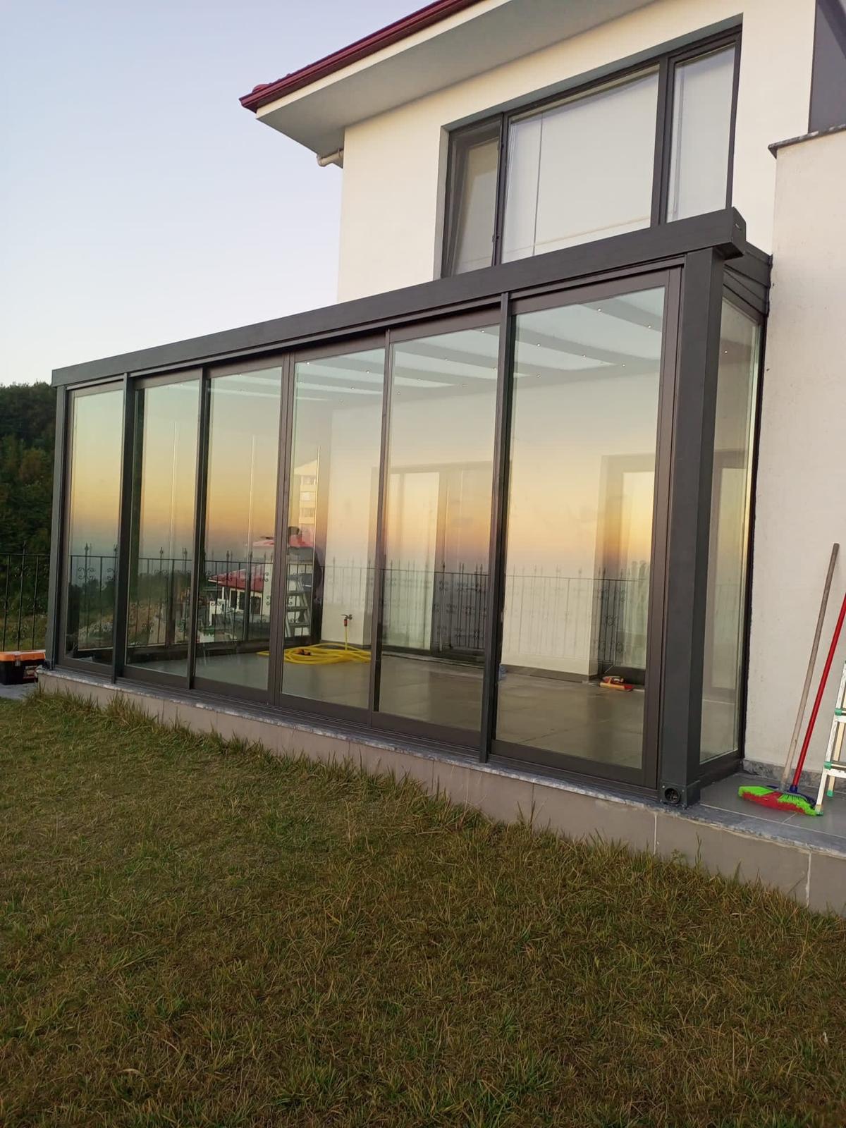 Kış Bahçesi Ve Giyotin 96